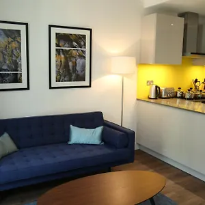  Apartment Twyne House